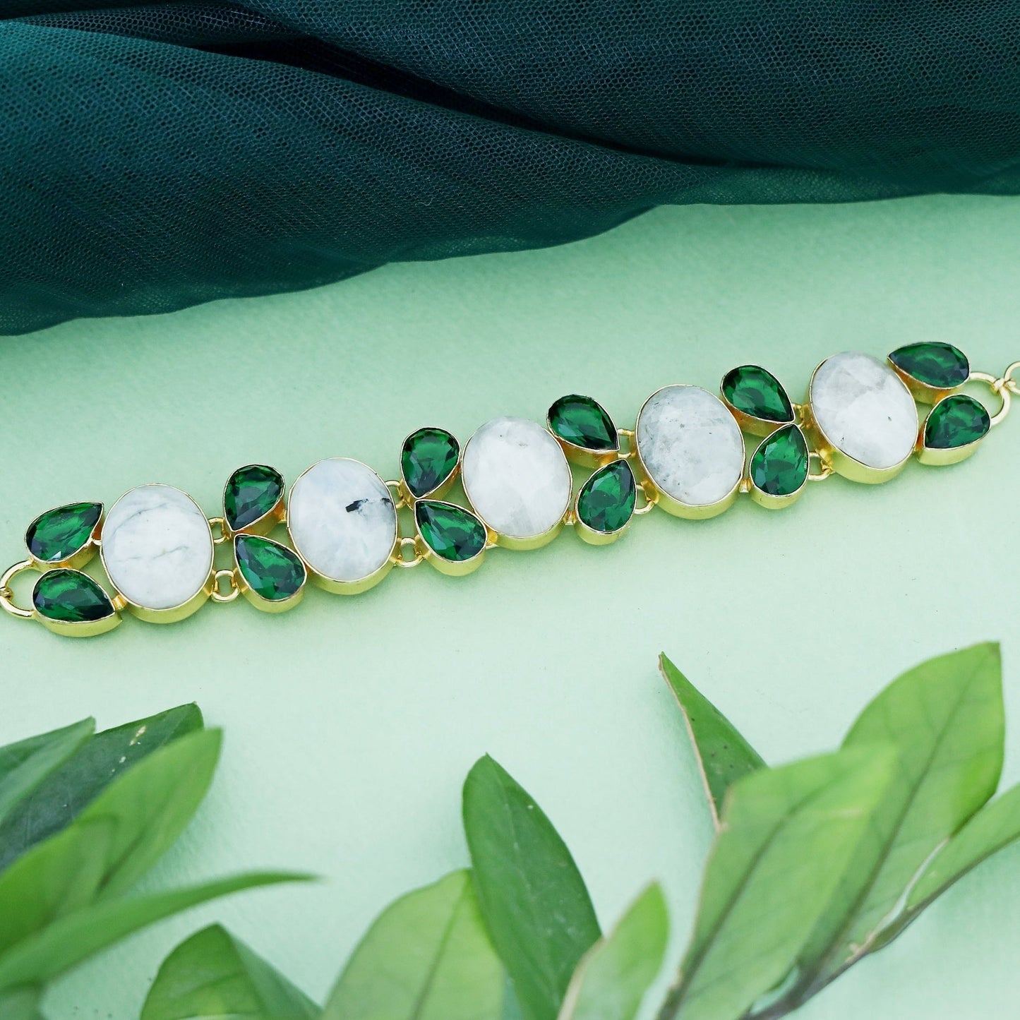 Green Tone Choker